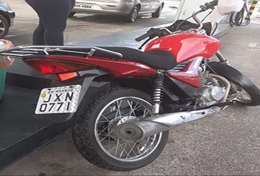 Trio é preso com motocicletas roubadas em Manaus 
