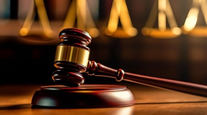 Trabalhador acusado injustamente de usar atestado falso reverte justa causa
