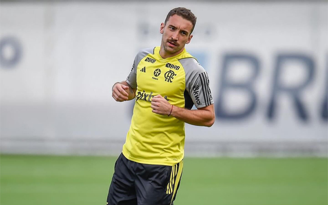 Tite testa novidade na zaga do Flamengo para jogo contra Amazonas