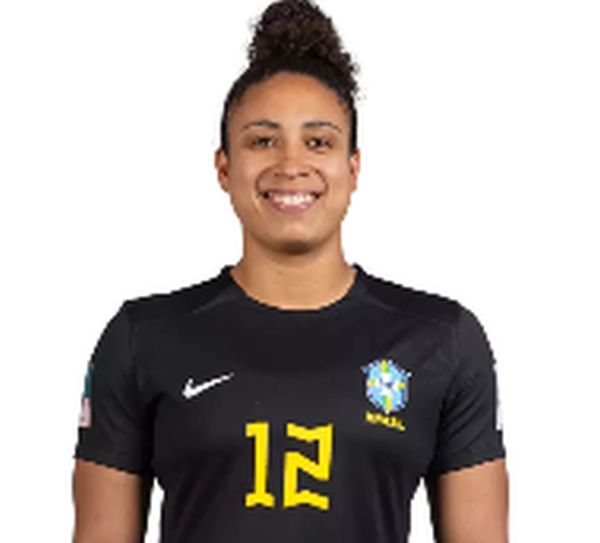 Lelê aponta evolução e diz que seleção está 'mais preparada' contra França