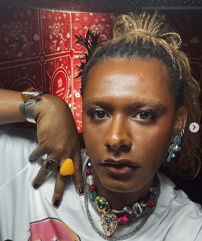 Liniker lidera com 11 indicações no Prêmio Multishow 