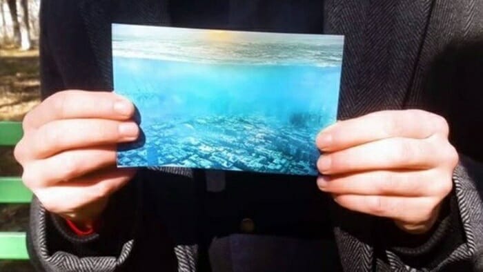 Homem afirma ter viajado no tempo e ter fotografado o ano de 5000