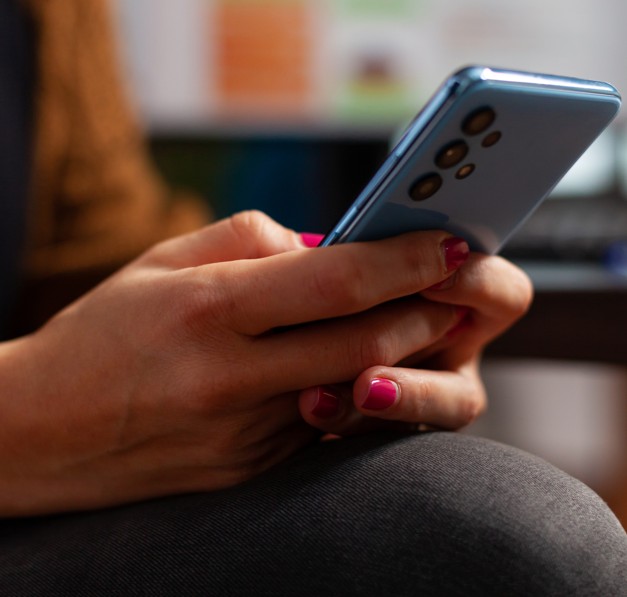 Pesquisa revela perfis de internautas e redes sociais mais usadas em Manaus