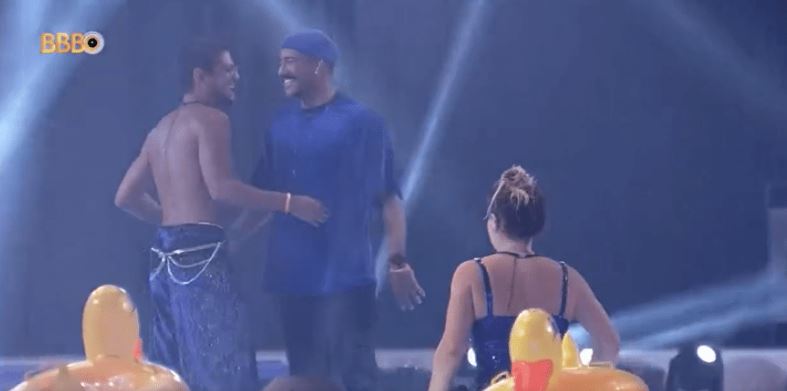 Alface coloca 'presentes' nos bolsos de Wesley Safadão e João Gomes