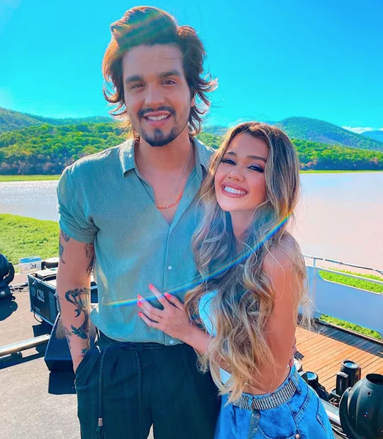 Franciny Ehlke confirma affair com Luan Santana 
