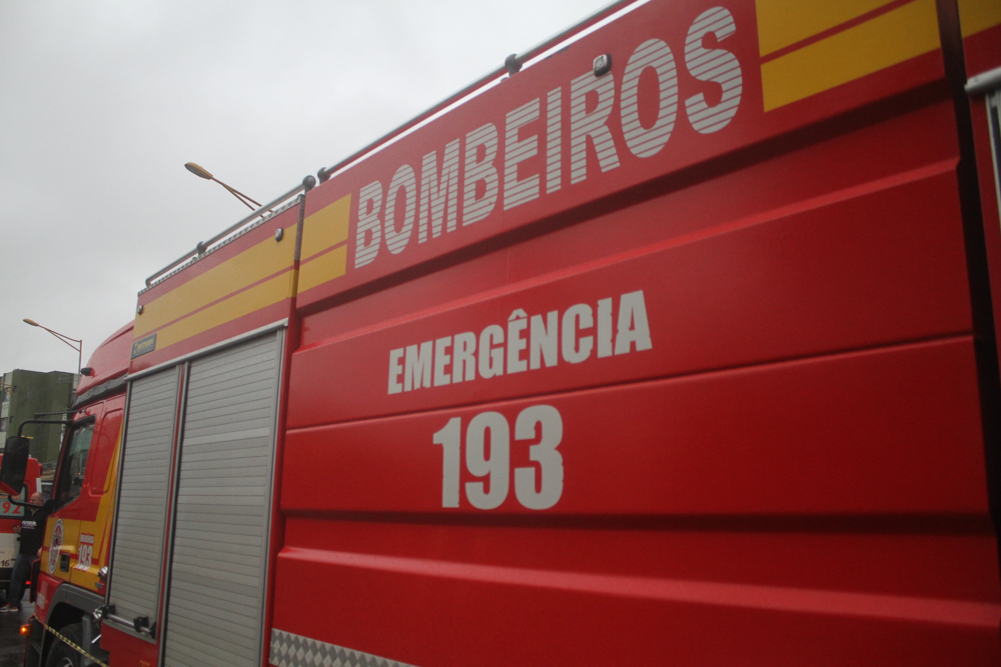 Restaurante explode durante vazamento de gás em Belém