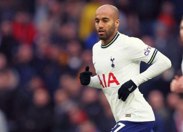 Por que Lucas Moura jogou no sub-21 do Tottenham aos 30 anos