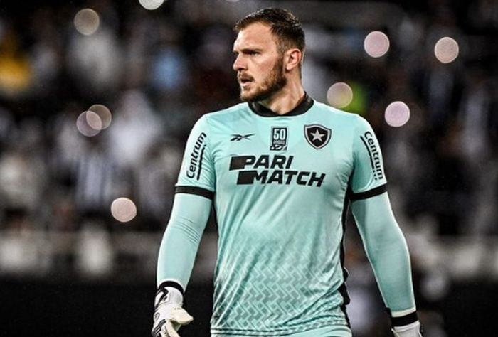 Bento é cortado, e Diniz convoca o goleiro Lucas Perri, do Botafogo