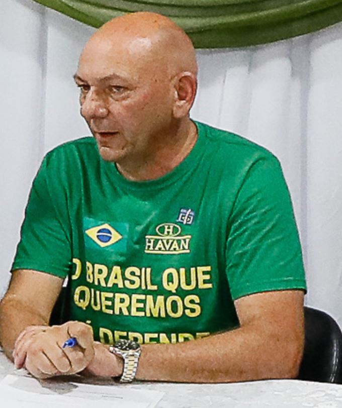 Lewandowski rejeita queixa-crime de Luciano Hang contra deputado do PT