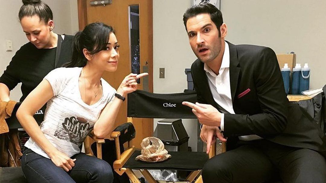 Elenco se diverte nos bastidores da 5ª temporada de Lúcifer; veja fotos 