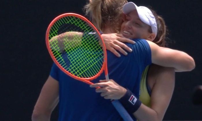 Luisa Stefani cai na semifinal do US Open diante das algozes de Bia Haddad