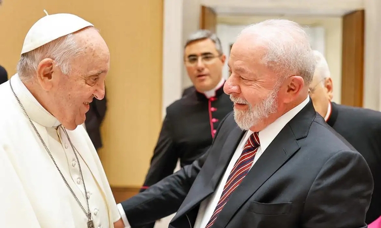 Lula pode fazer visita privada a basílica para última homenagem a Francisco