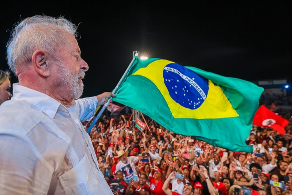 A 3 dias do segundo turno, Lula completa 77 anos nesta quinta-feira