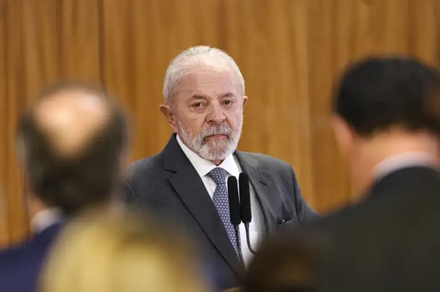  Lula é diagnosticado com labirintite após sentir indisposição