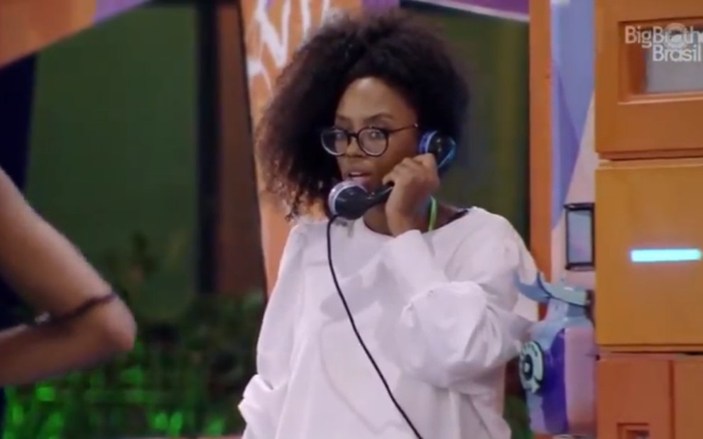 Lumena e Arthur caem em trote de Rafael Portugal no Big Fone; Assista