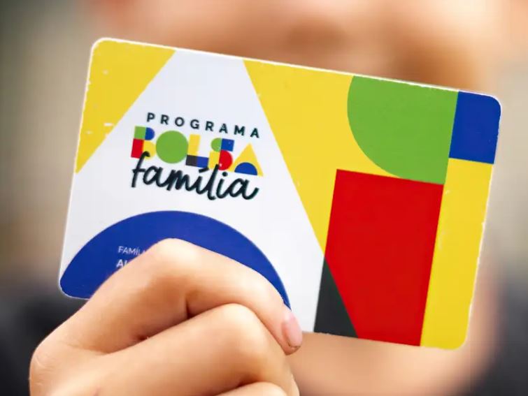 Caixa paga Bolsa Família a beneficiários com NIS de final 4