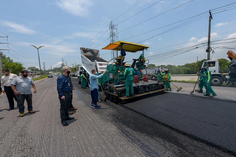 Arthur Virgílio e titular da Suframa visitam obras no Distrito Industrial