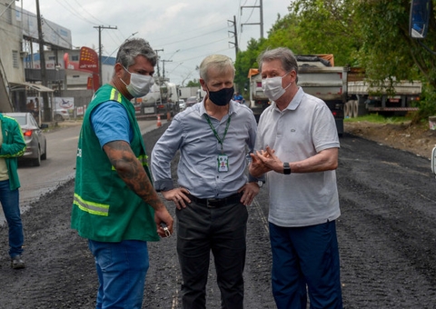 Prefeito de Manaus vistoria obras de recuperação no Distrito Industrial