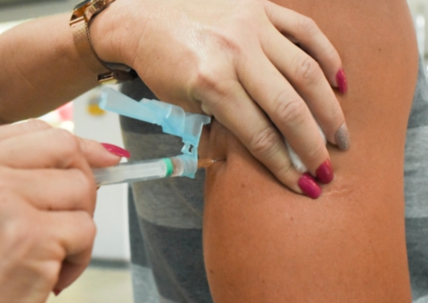 300 pontos em Manaus recebem campanha contra poliomielite e multivacinação