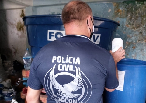 Fábrica é lacrada por venda de produtos de limpeza tóxicos em Manaus 