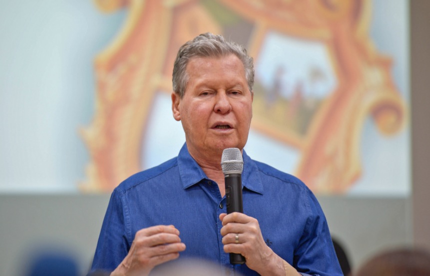 Arthur Neto quer negociar compra de vacina com prefeitura de São Paulo