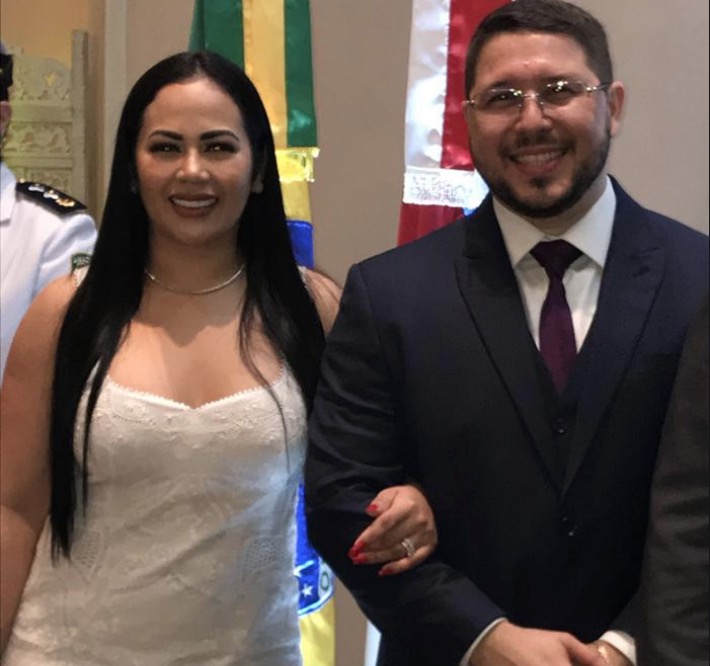 Mulher do vice-governador do Amazonas bate boca com influencer em Manaus