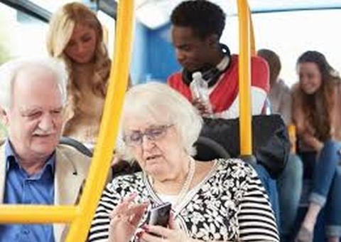 Carteira de idoso com vencimento em 2020 é prorrogada até 2021