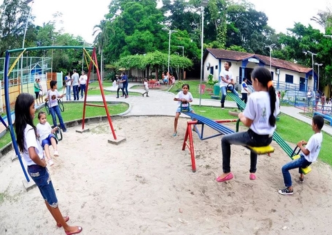 'Outubro Rosa' e Dia da Criança tem programação especial em Manaus