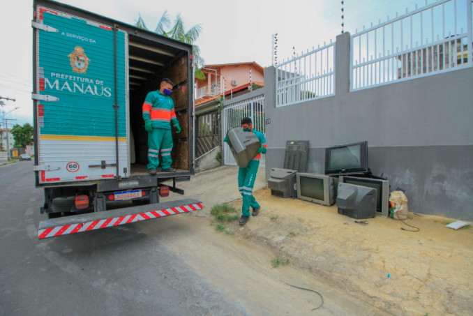 De TV a colchão, saiba como agendar serviço gratuito de descarte em Manaus