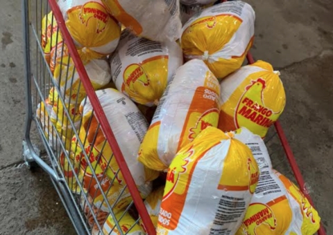 Mais de 260 kg de alimentos são apreendidos em supermercado de Manaus