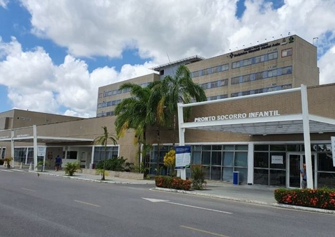 Boletim médico de pacientes de hospital em Manaus é informado por telefone