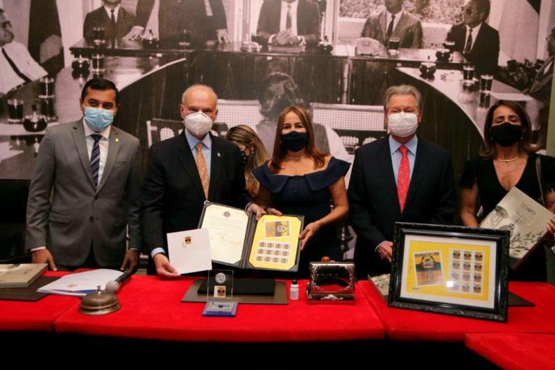 TCE-AM inaugura módulo do museu com reprodução do 1º plenário