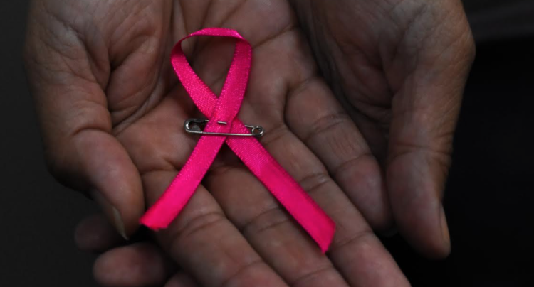 Outubro Rosa em Manaus focará na educação e saúde das mulheres