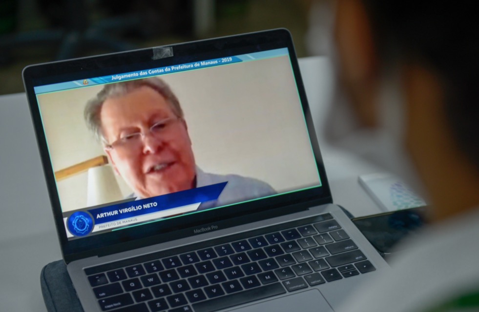TCE aprova contas de 2019 do prefeito de Manaus 