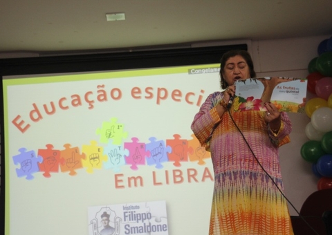 Escola ribeirinha realiza festival de leitura e incentiva hábito de ler