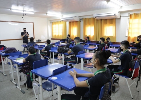 Manaus tem mais de 3,3 mil casos de Covid-19 em profissionais da educação