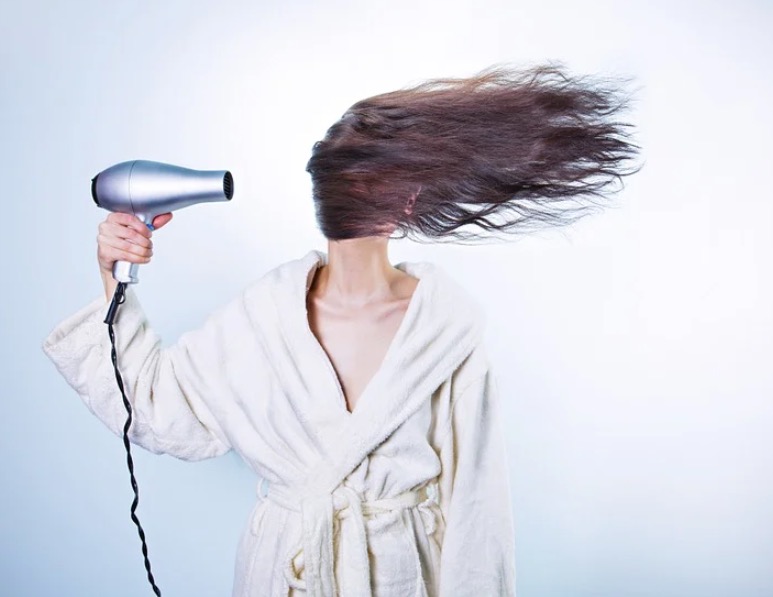 Lar das Marias recebe doações de cabelos; saiba onde entregar