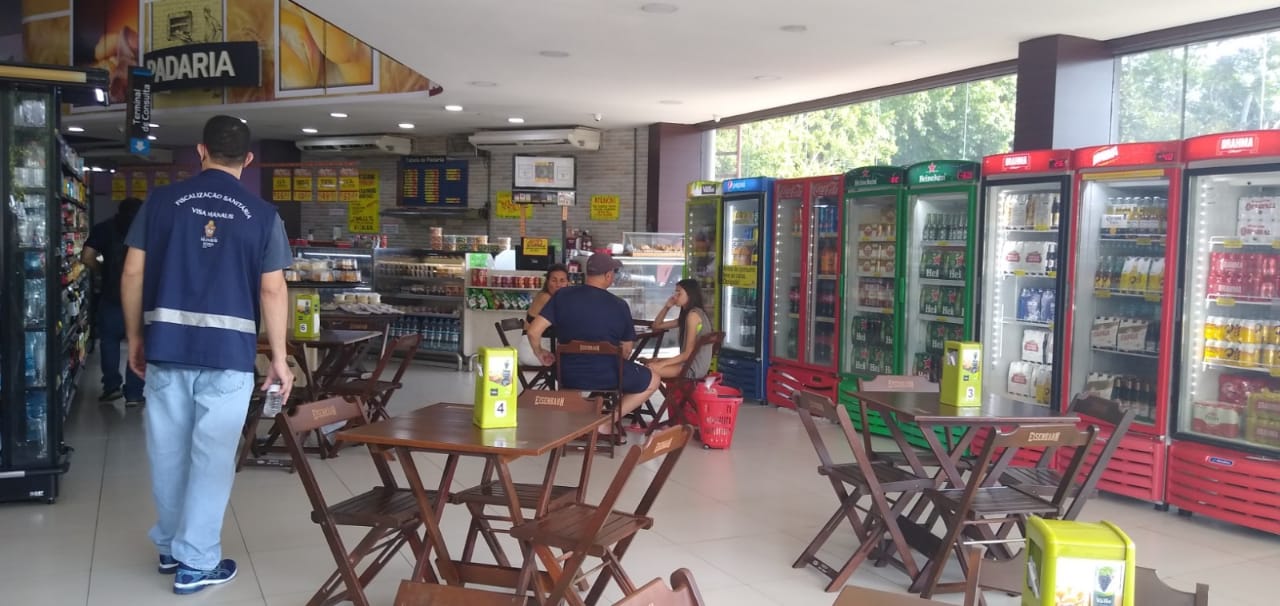 Estabelecimentos são autuados por descumprir decreto em Manaus 
