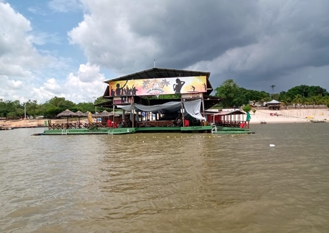 Flutuantes são fiscalizados durante fim de semana em Manaus 