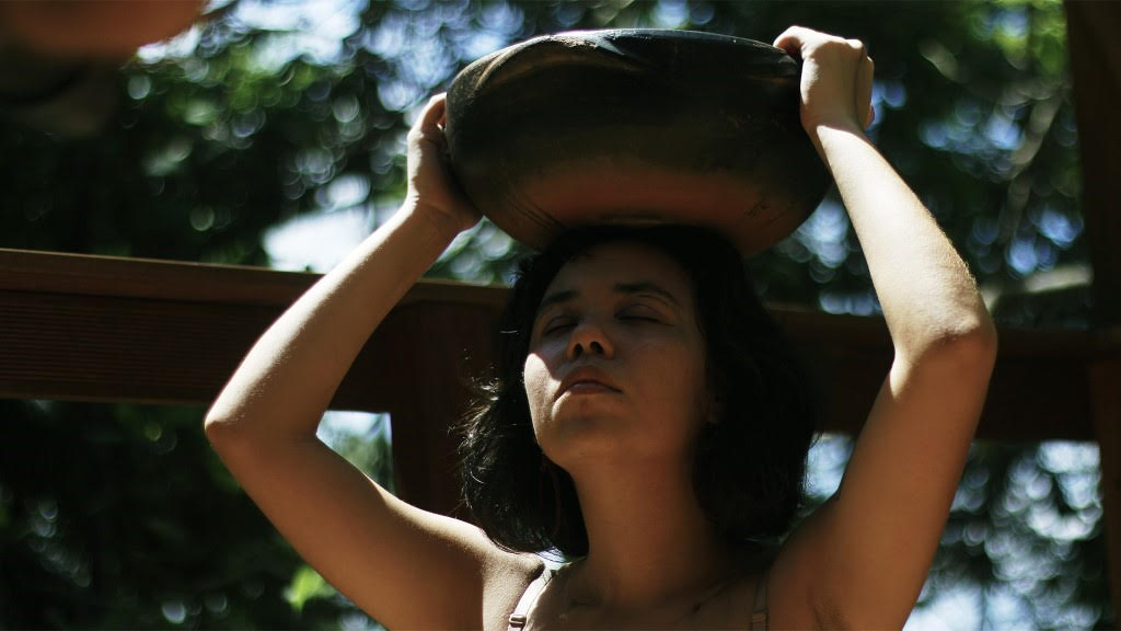 Artista amazonense Gabi Farias lança clipe 'Sopro'; assista