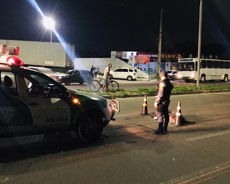 Mulher morre atropelada em avenida movimentada de Manaus