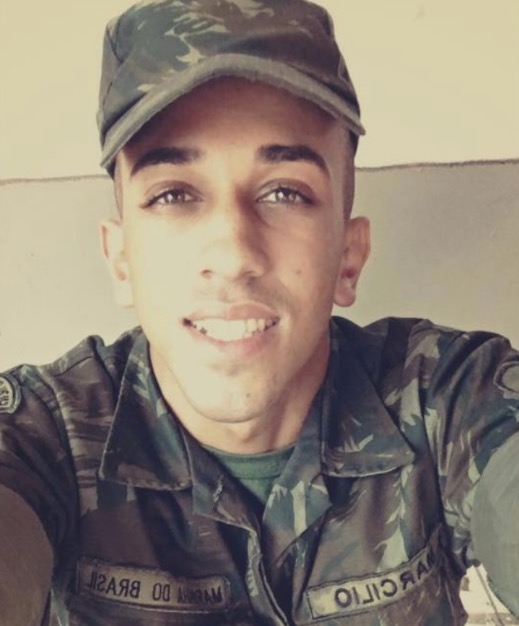 Corpo de fuzileiro que sumiu ao pular de flutuante é encontrado em Manaus