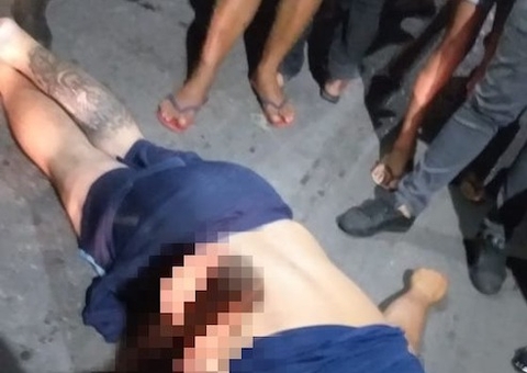 Motociclista fica gravemente ferido ao ser arremessado por carro em Manaus