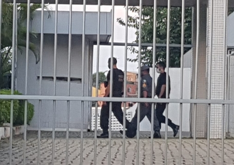 Polícia Federal faz buscas na sede do Governo do Amazonas