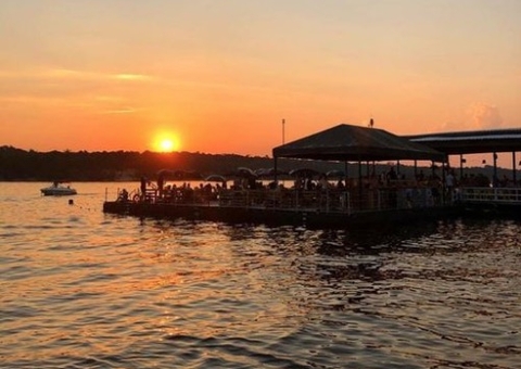 Flutuante Abaré Sup se pronuncia após sumiço de fuzileiro em Manaus