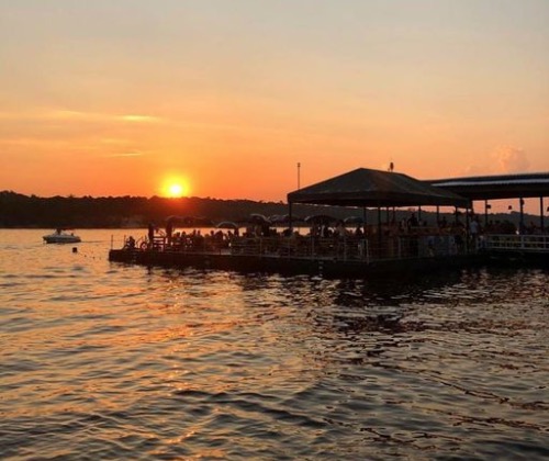 Flutuante Abaré Sup se pronuncia após sumiço de fuzileiro em Manaus