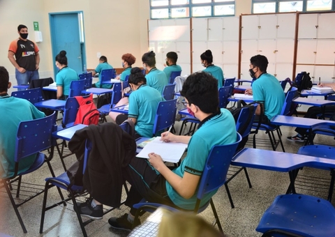 Mais de 111 mil alunos do ensino fundamental vão voltar às aulas em Manaus