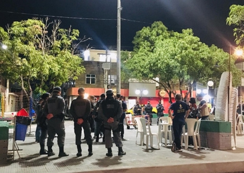 Bares e festa em floricultura são fechados descumprindo decreto em Manaus