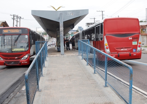 Plataformas de ônibus serão reformadas por R$ 6,2 milhões em Manaus
