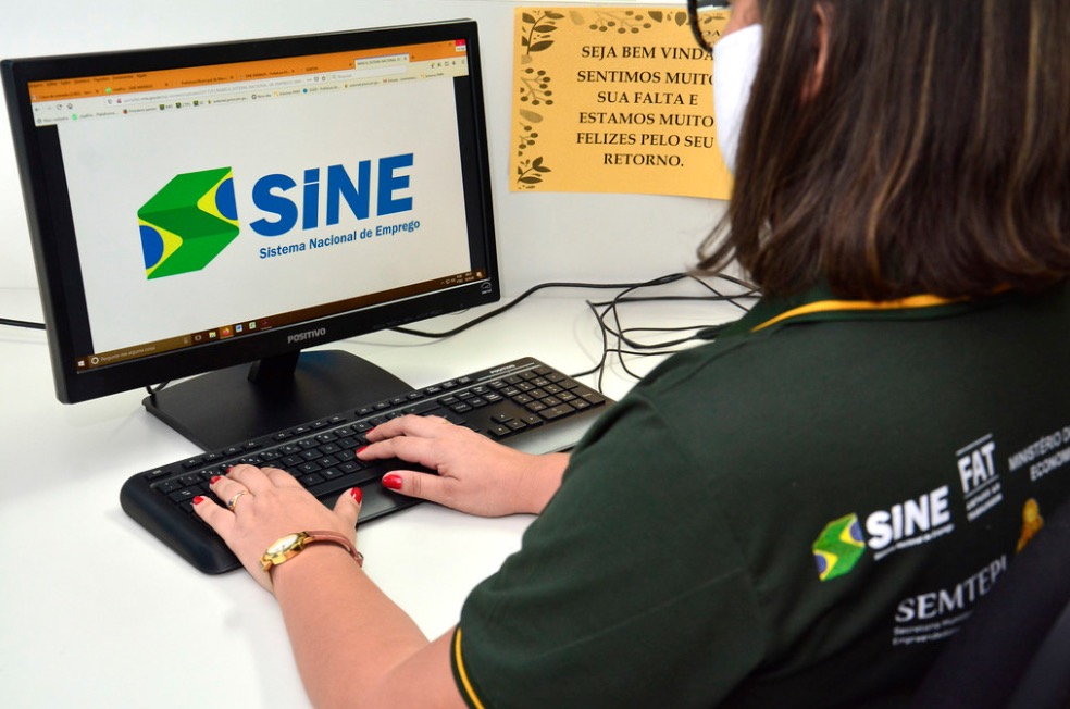 Manaus tem oferta de 46 vagas de emprego nesta sexta-feira; confira